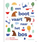 Een boot vaart naar het bos